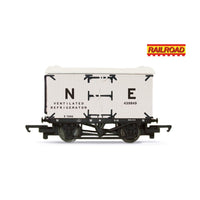 Hornby R60350 OO RailRoad Refrigerator Van