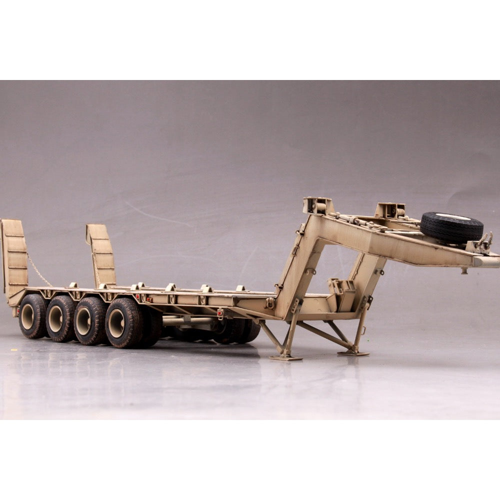 Hobby Boss 85519 1/35 M911 C-HET w/m747 Heavy Equipment Semi-Trailer