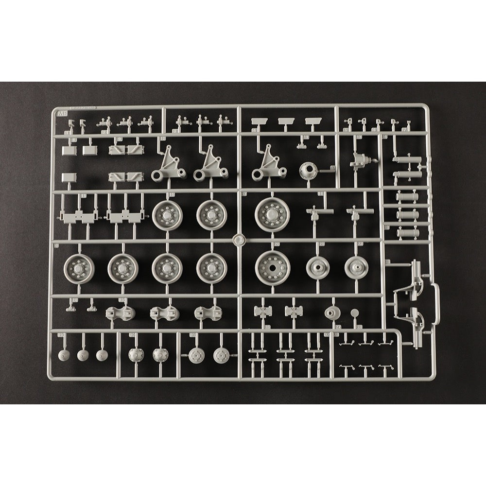 I Love Kit 1/16 M4A3E8 Thunder VII Medium Tank Plastic Model Kit