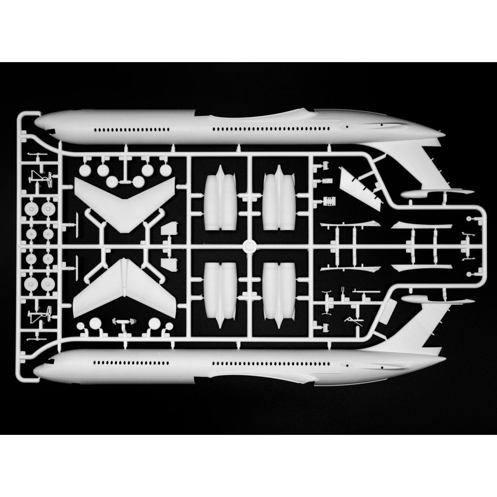 ICM 14405 1/144 Ilyushin-62M Soviet Passenger Aircraft