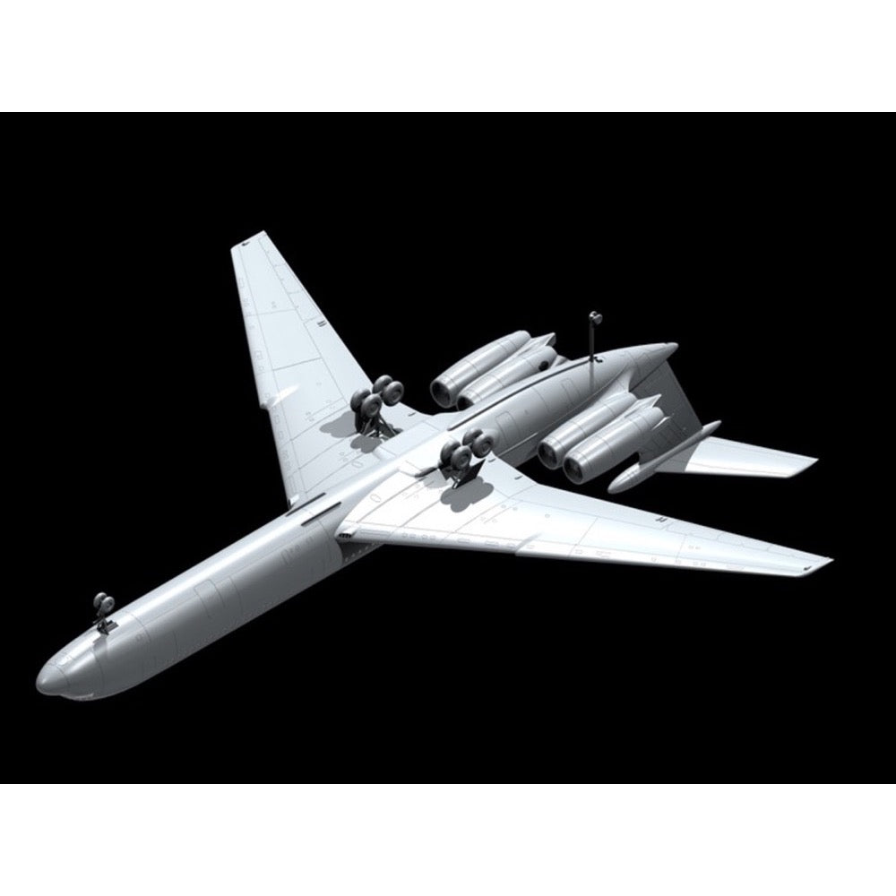 ICM 14405 1/144 Ilyushin-62M Soviet Passenger Aircraft