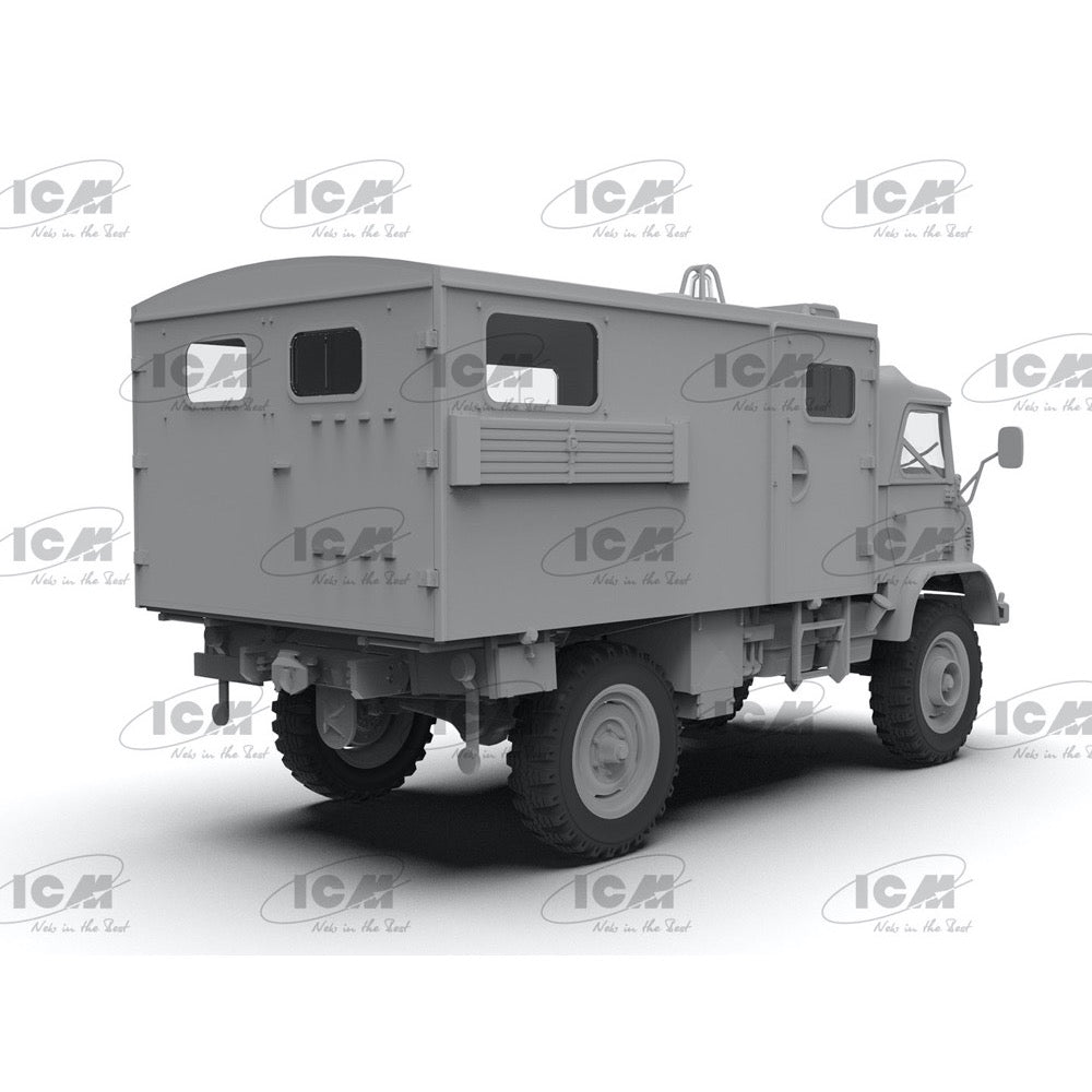 ICM 35138 1/35 Unimog S 404 German Military Ambulance 4823044409600