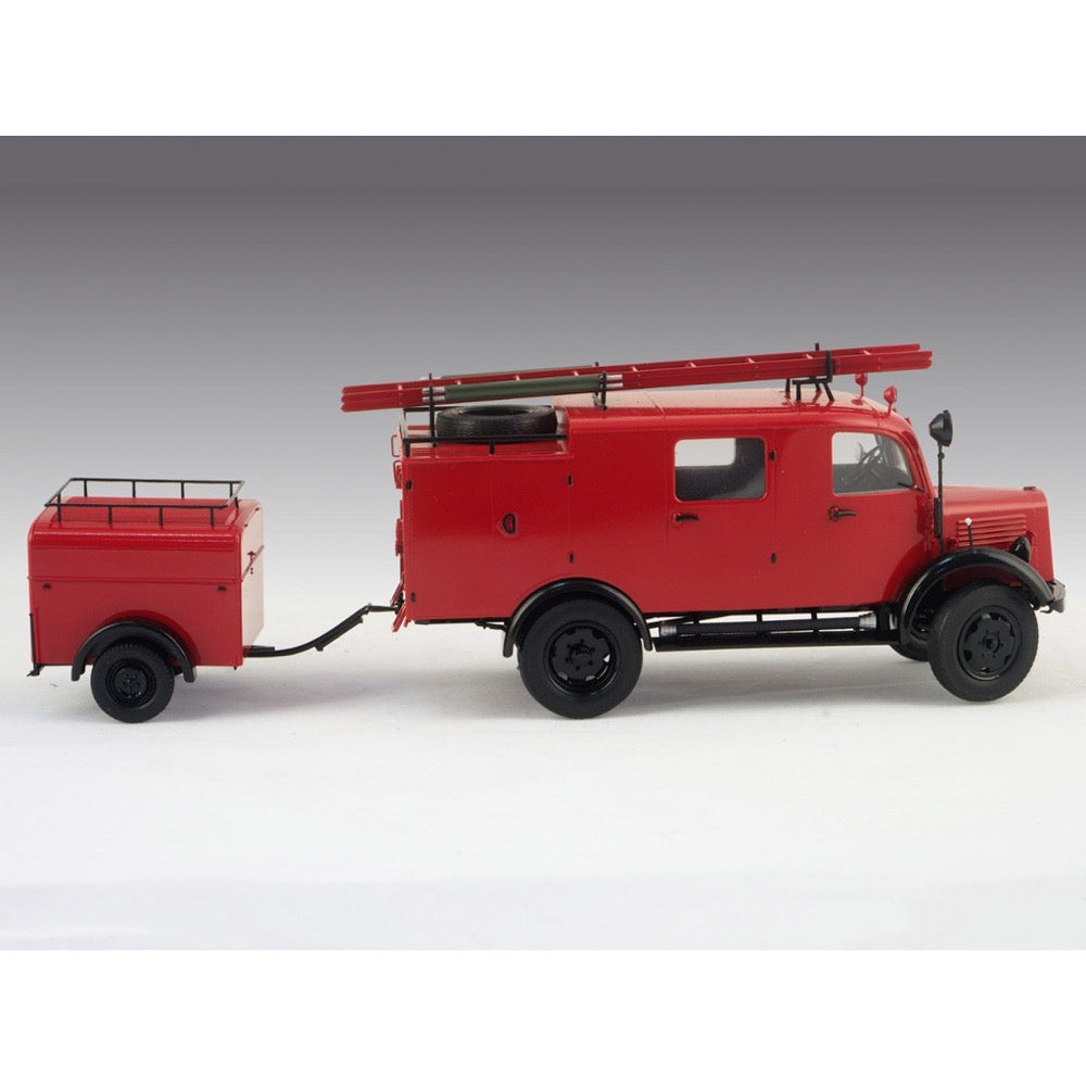 ICM 35527 1/35 L1500S LF 8 German Light Fire Truck 4823044402946