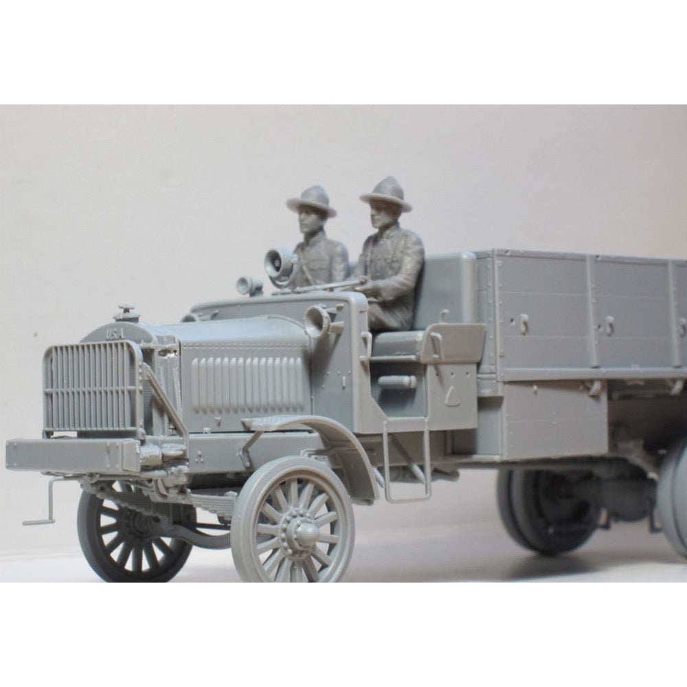 ICM 35653 1/35 Standard B Liberty with WWI US Drivers