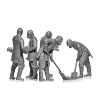 ICM 35903 1/35 Chernobyl No.3 Rubble Cleaners