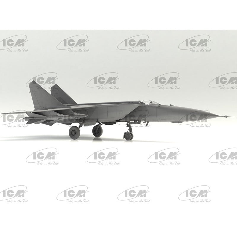 ICM 72177 1/72 Mikoyan MiG-25PD Soviet Training