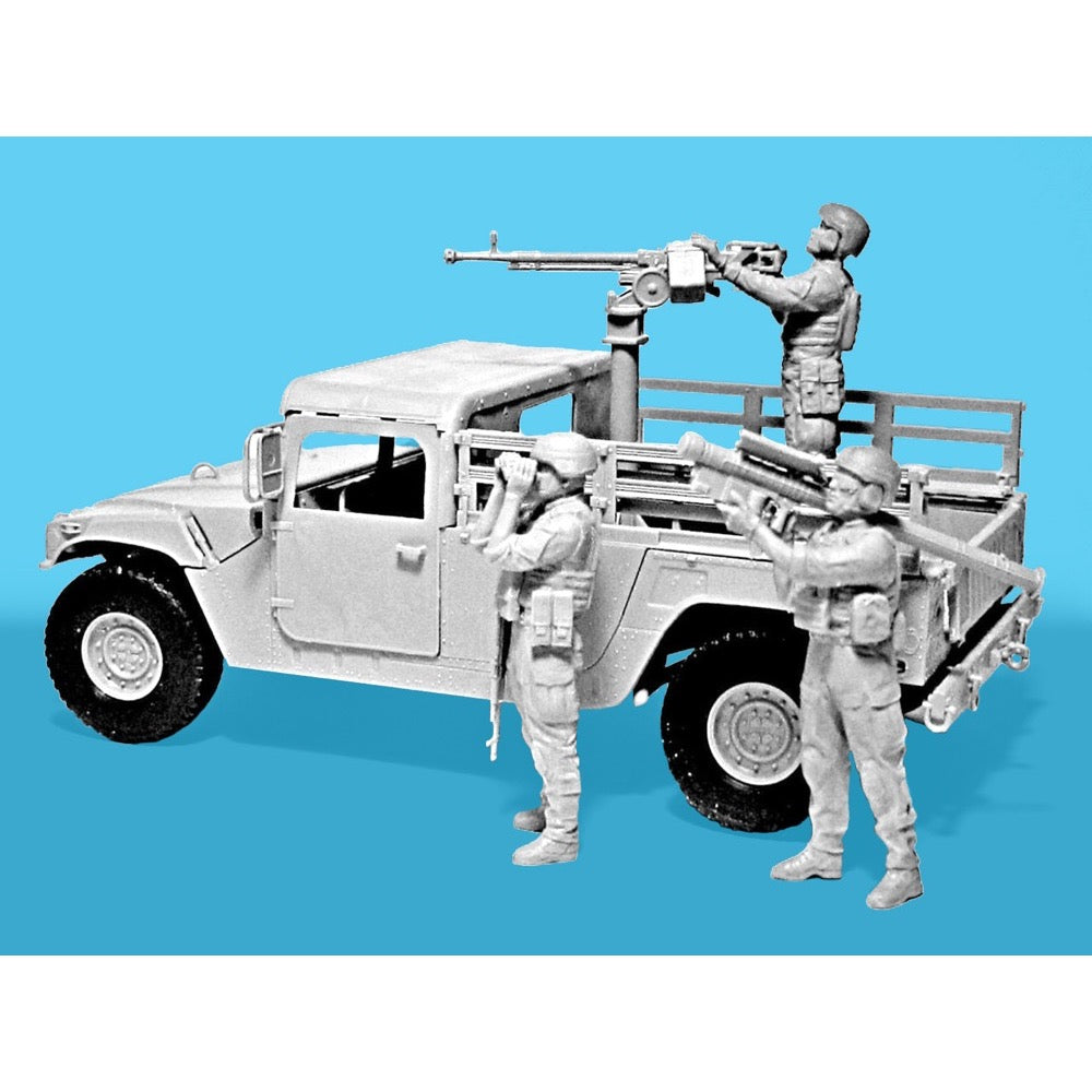 ICM DS3531 1/35 Drone Hunters Humvee M1097A2 Cargo Carrier, DShk & DShKMd crew 4823044411702