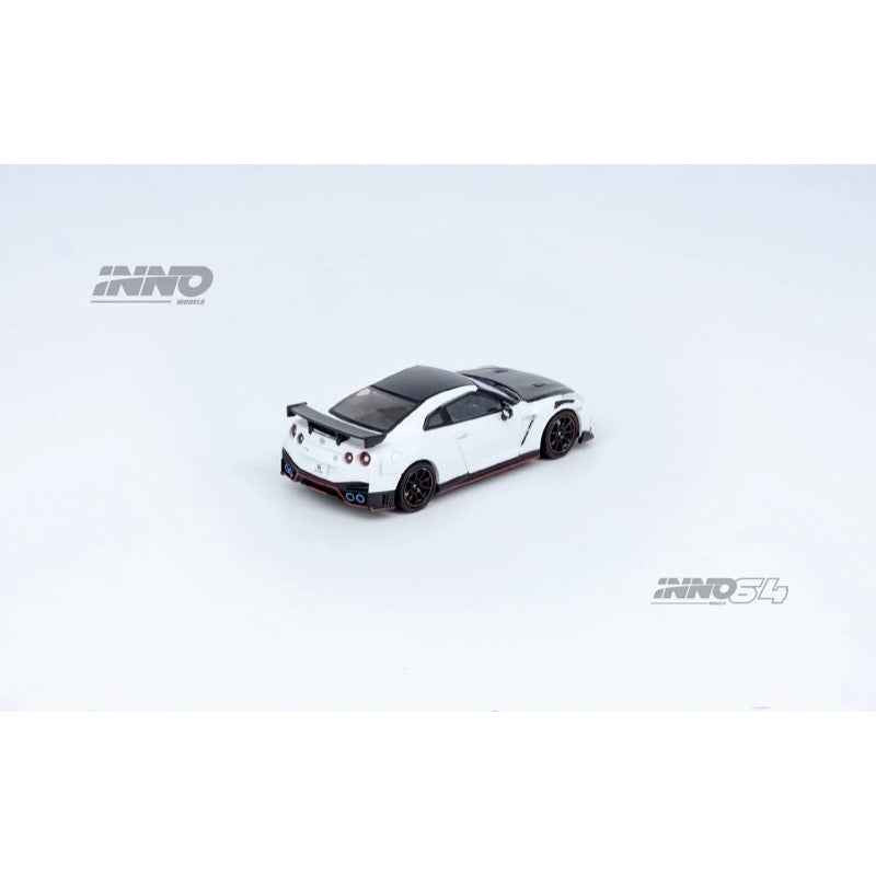 Inno 64-R35N-WHI 1/64 Nissan GT-R R35 Nismo White