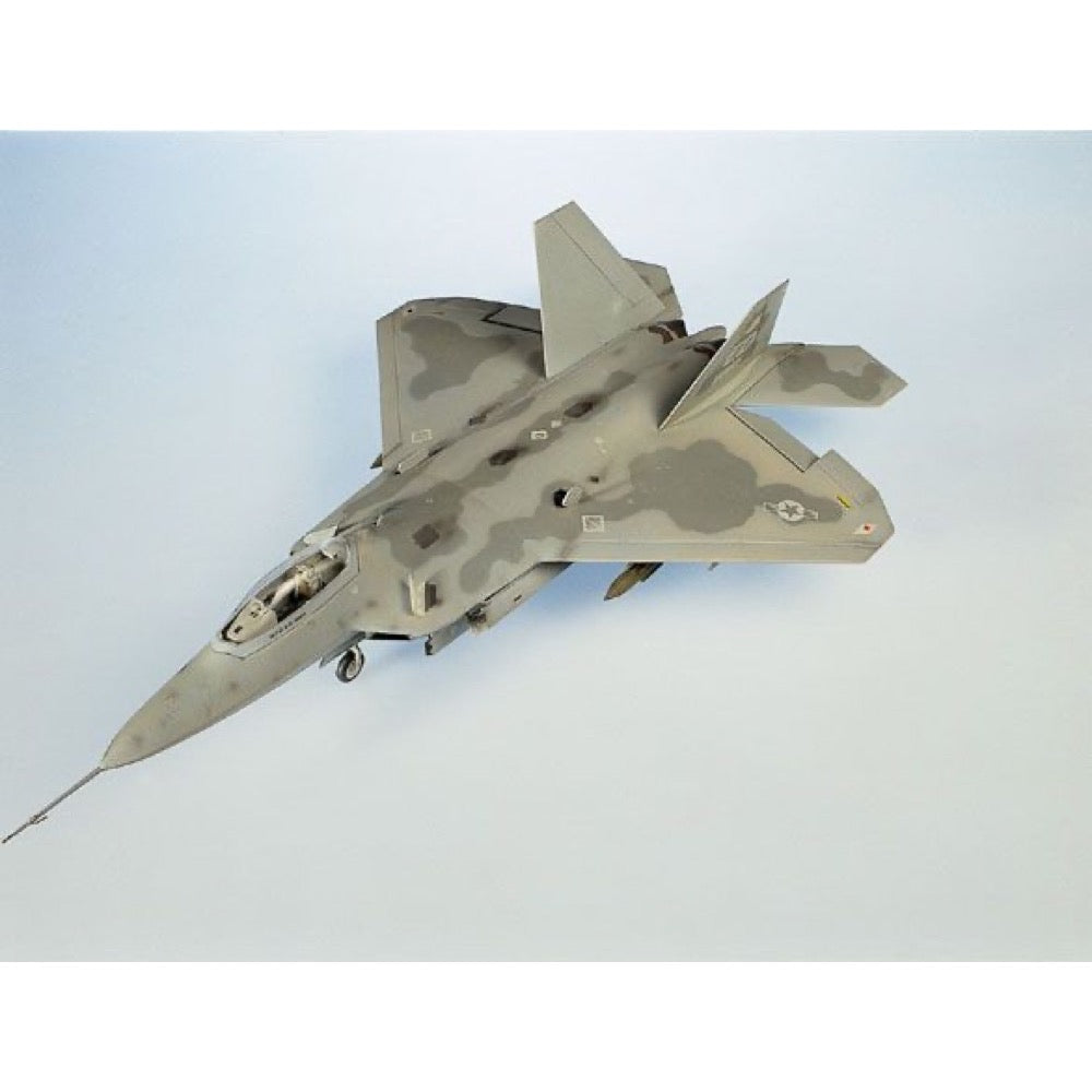 Italeri 1207 1/72 F-22 Raptor