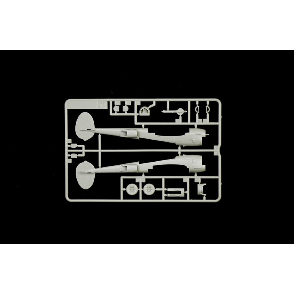 Italeri 1446 1/72 P-38J Lightning 8001283014465