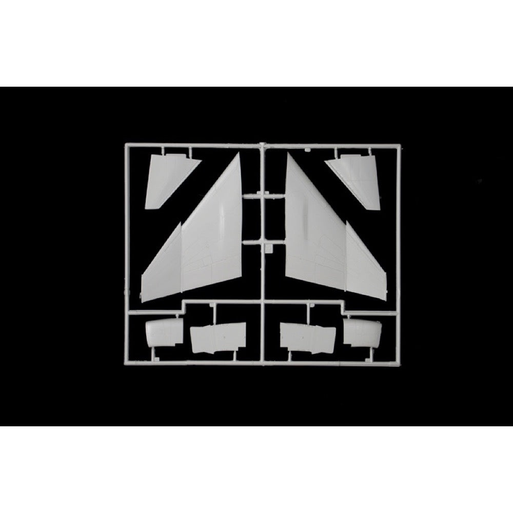 Italeri 2770 1/48 MacDonnell Douglas F-4E Phantom II (RAAF Decals)
