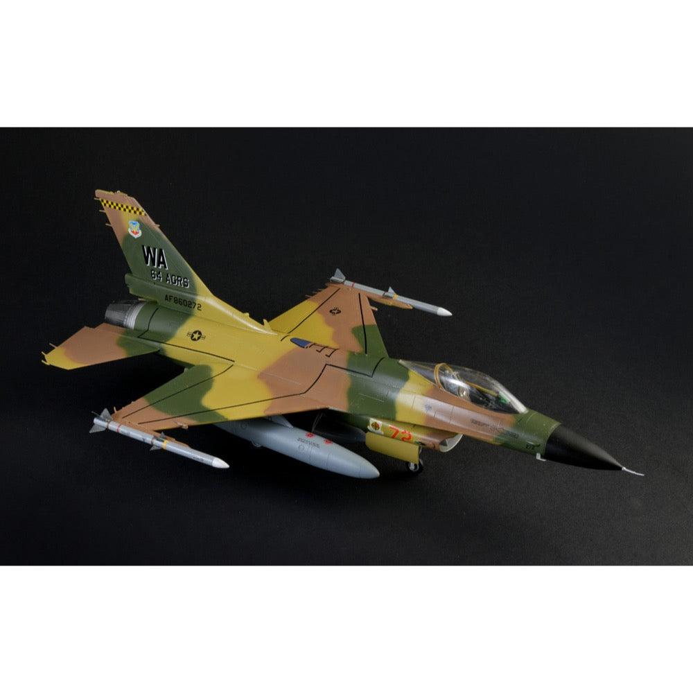 Italeri 35105 1/48 F-16C Fighting Falcon War Thunder Series