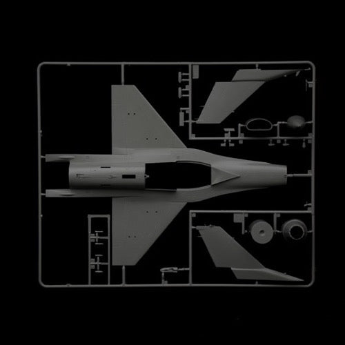 Italeri 35105 1/48 F-16C Fighting Falcon War Thunder Series