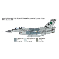 Italeri 35105 1/48 F-16C Fighting Falcon War Thunder Series