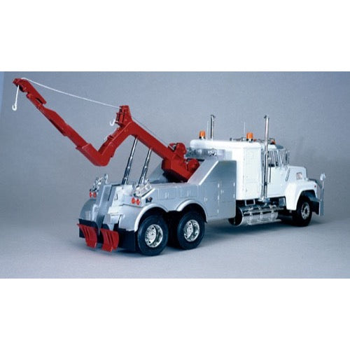 Italeri 3825 1/24 US Wrecker Truck