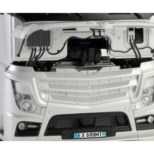 Italeri 3905 1/24 Mercedes Benz Actros Gigaspace