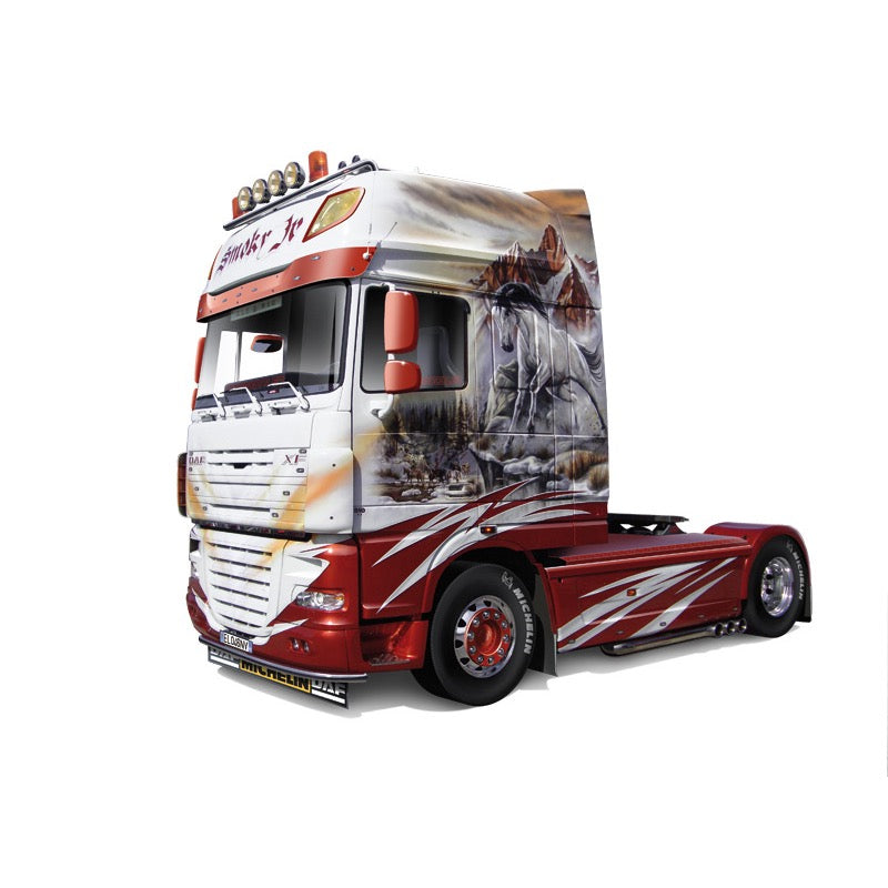 Italeri 3917S DAF XF105 Smoky Jr.