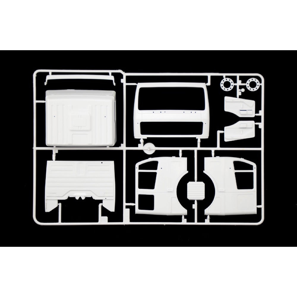 Italeri 3924S 1/24 Mercedes-Benz Eurocab 6x4