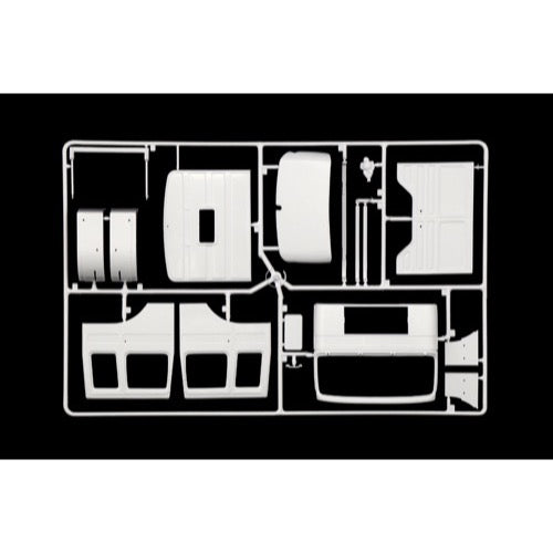 Italeri 3946 1/24 Man F8 19.321 2 Axle Tractor