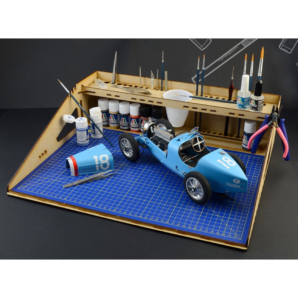 Italeri 50833 Modelling Workstation