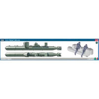 Italeri 5621S 1/35 S L C Maiale with Crew