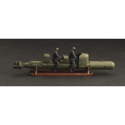 Italeri 5621S 1/35 S L C Maiale with Crew