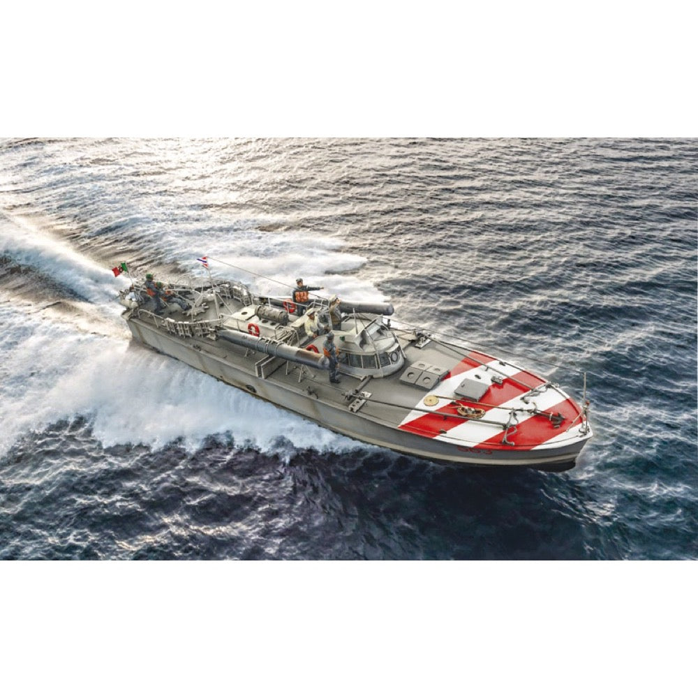 Italeri 5626S 1/35 M A S 568 4A Serie with Crew