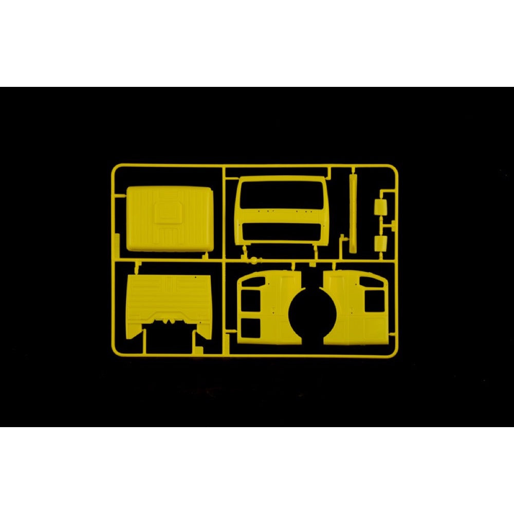 Italeri 1/24 Mercedes-Benz Wrecker Truck New Artwork Rubber Tyres And Chromed Parts