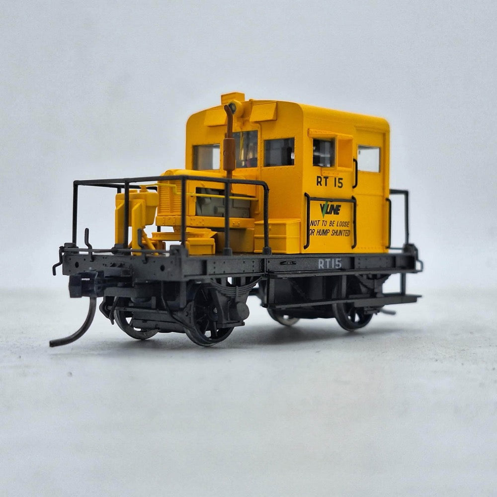 Ixion Models HO RT 15 V-LINE Yellow 12V DC