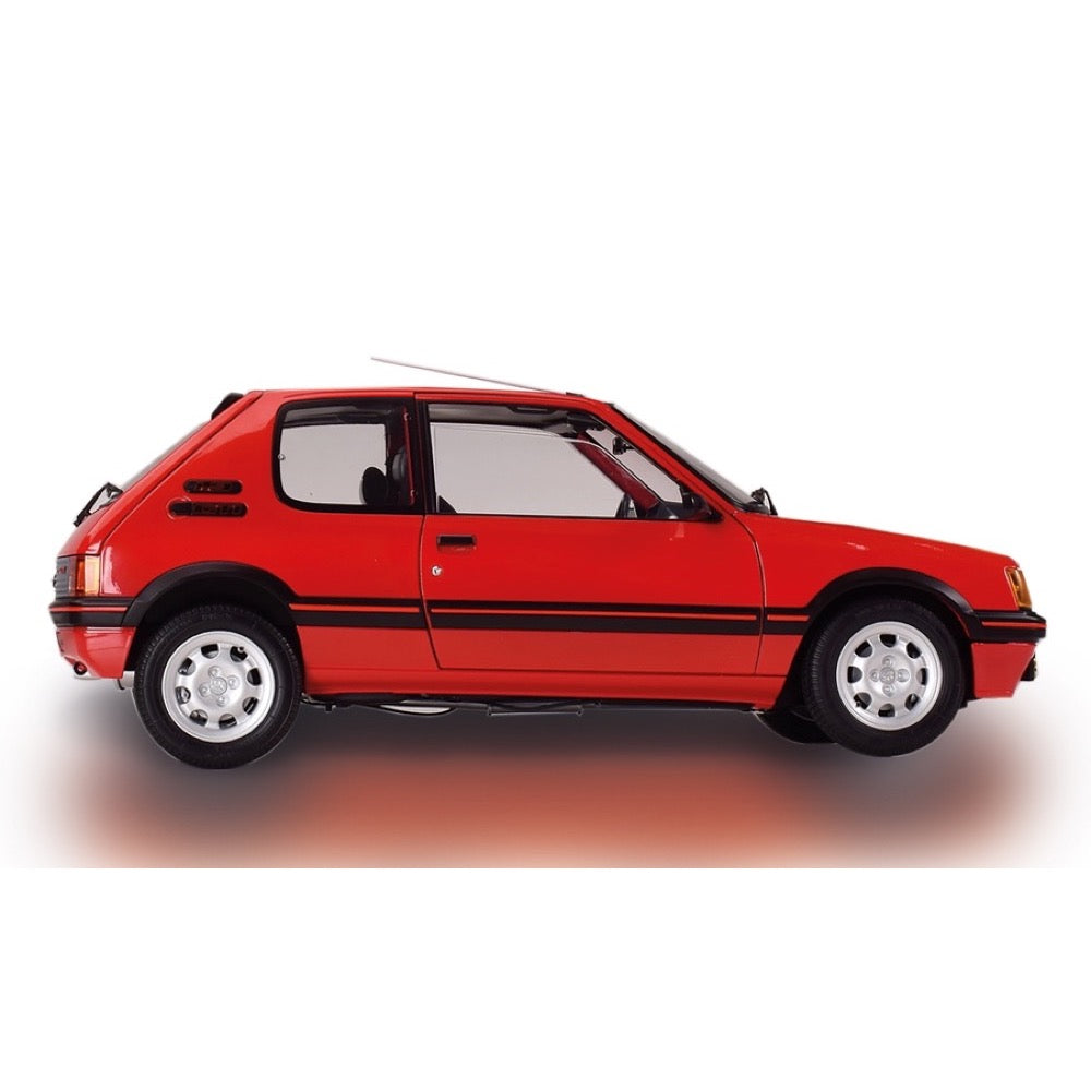IXO Models 1/8 Peugeot 205 GTIY