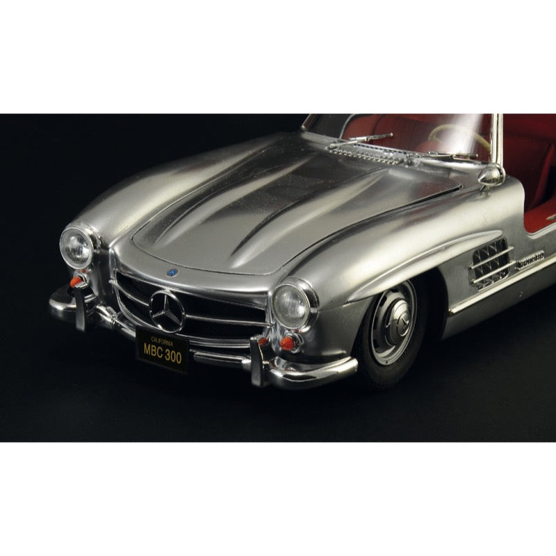 Italeri 3612 1/16 Mercedes Benz 300SL Gullwing Car