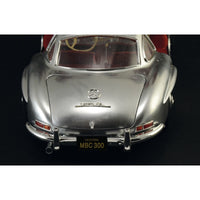 Italeri 3612 1/16 Mercedes Benz 300SL Gullwing Car