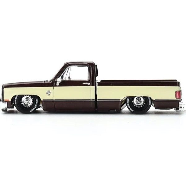 Kaido House x Mini GT 1/64 Chevrolet Silverado Vintage Spec V1
