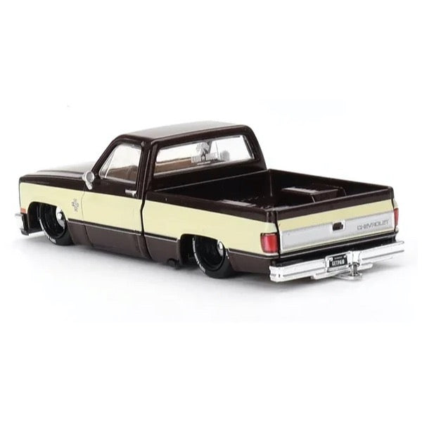 Kaido House x Mini GT 1/64 Chevrolet Silverado Vintage Spec V1