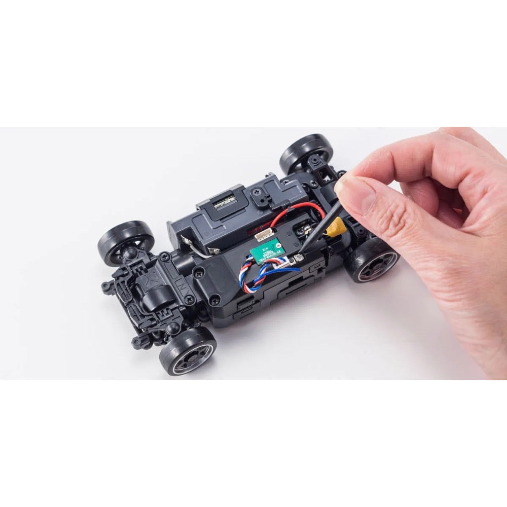 Kyosho 1/24 Mini-Z AWD MA-020 Readyset Subaru Impreza STi 22B White 32627W