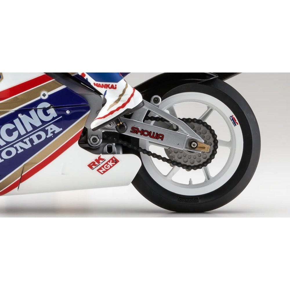 Kyosho 1/8 EP Hanging on Racer Honda NSR500 1991 Kit