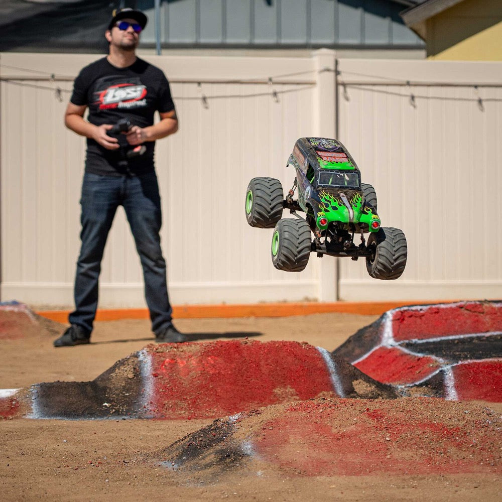 Losi 1/8 LMT 2.0 Grave Digger 4X4 Solid Axle Brushless Monster Truck RTR Green LOS04028T1