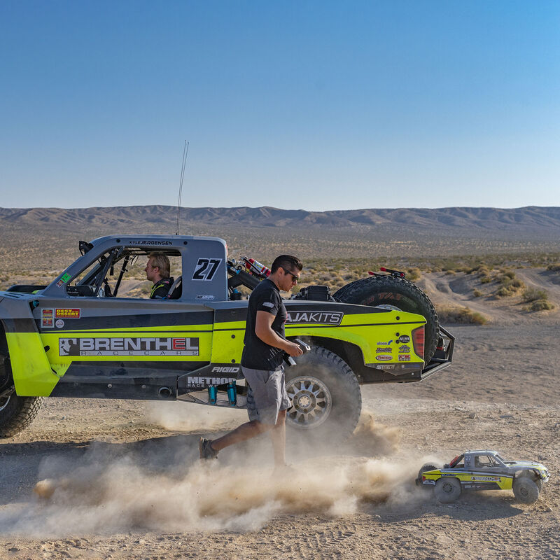 Losi LOS05021T1 Super Baja Rey 2.0 1/6 Desert Truck (Brenthel Edition)