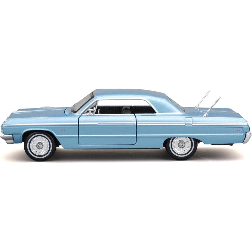 Maisto 1/24 Chevrolet Impala 2-Door 1964 Metallic Blue
