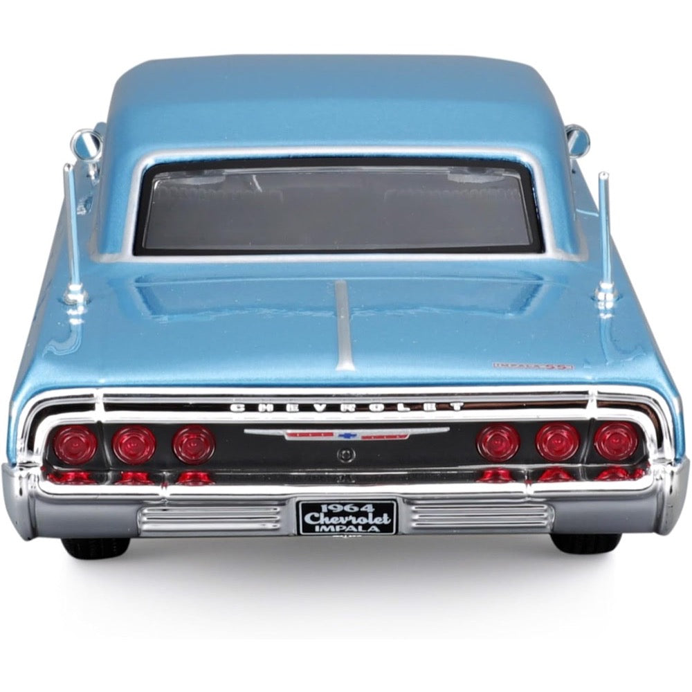 Maisto 1/24 Chevrolet Impala 2-Door 1964 Metallic Blue