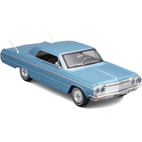 Maisto 1/24 Chevrolet Impala 2-Door 1964 Metallic Blue
