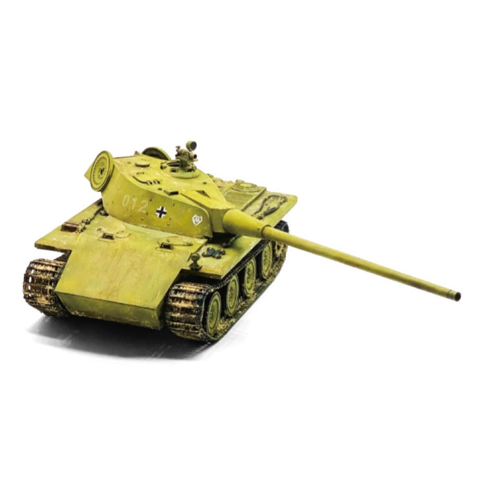 Modelcollect UA35030 1/35 Fist Of War German E60 Ausf.D Late Type 12.8cm Tank Metal Barrel Included