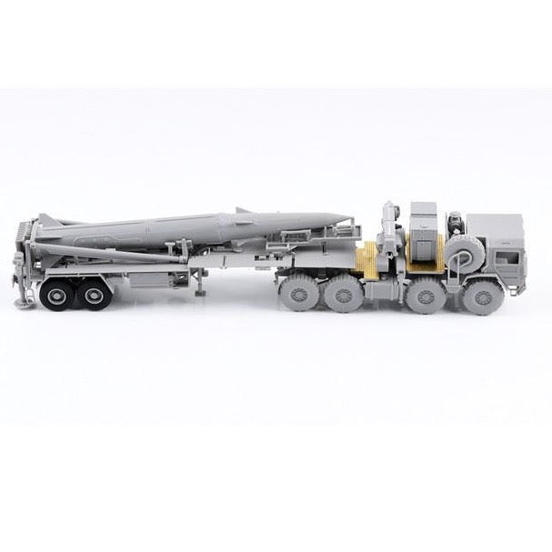 Modelcollect UA72084 NATO M1001 MAN Tractor & Pershing Missile Erector