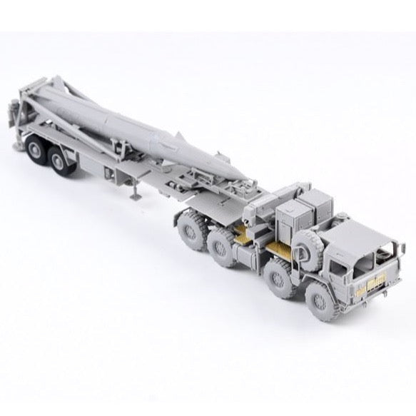Modelcollect UA72084 NATO M1001 MAN Tractor & Pershing Missile Erector
