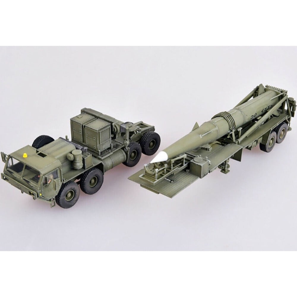 Modelcollect UA72360 1/72 USA M983 Hemtt Tractor With Pershing II Missi