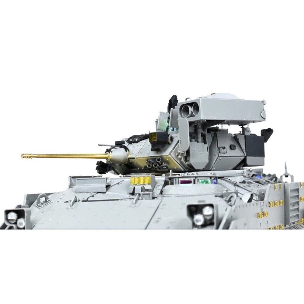 Magic Factory 2012 1/35 M2A4 Bradley IFV with CVTESS