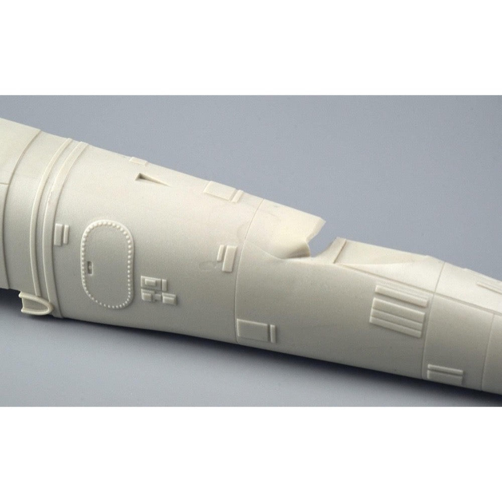 Moebius  2001-11 1/72 Space Clipper 2001 A Space Odyssey