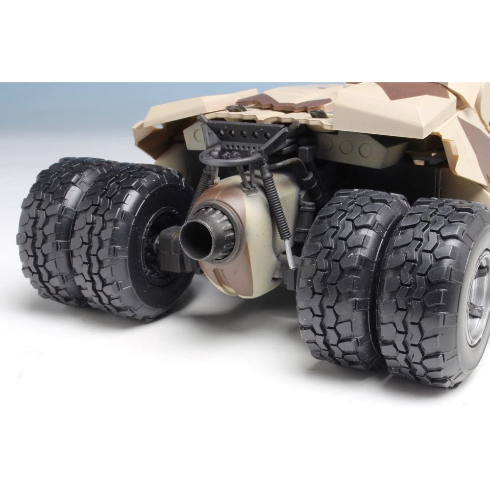 Moebius 967 1/25 Dark Knight Armoured Tumbler With Bane