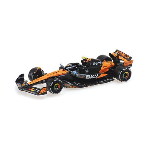 Minichamps 530258704 1/64 Mclaren Formula 1 Team Mcl39 Lando Norris World Champion Abu Dhabi Gp 2025 With Standing Figurine, Pitboard And Position Board