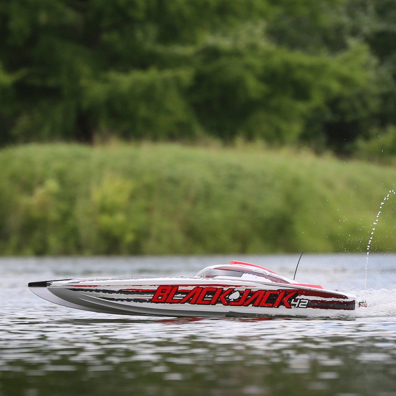 Pro Boat Blackjack 42 inch 8S Brushless RC Catamaran (White/Red) PRB08043T2